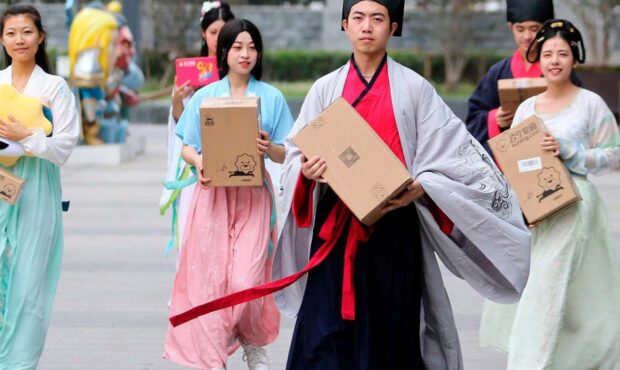 چین فعالیت بلاگرها را منوط به داشتن مدرک معتبر کرد چین فعالیت بلاگرها را منوط به داشتن مدرک معتبر کرد