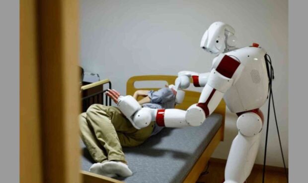 پرستاری رباتها از سالمندان دغدغهای برای آینده نزدیک پرستاری رباتها از سالمندان دغدغهای برای آینده نزدیک