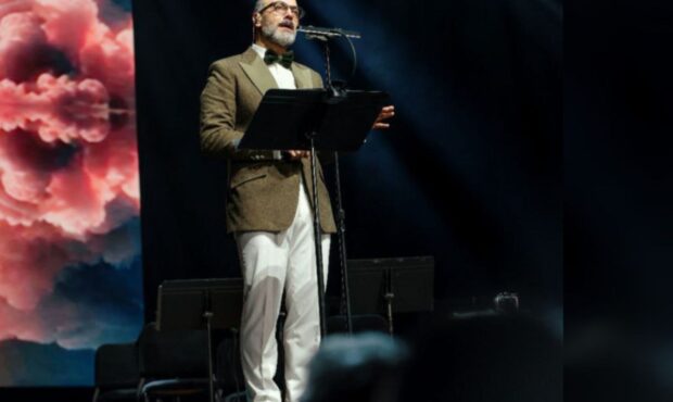 کنسرت ایرانم با صدای علیرضا قربانی در دبی طنین‌انداز شد