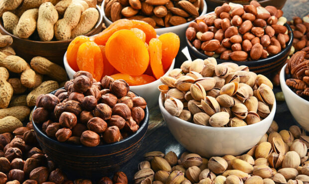 آجیل در ایران کالای لوکس شد