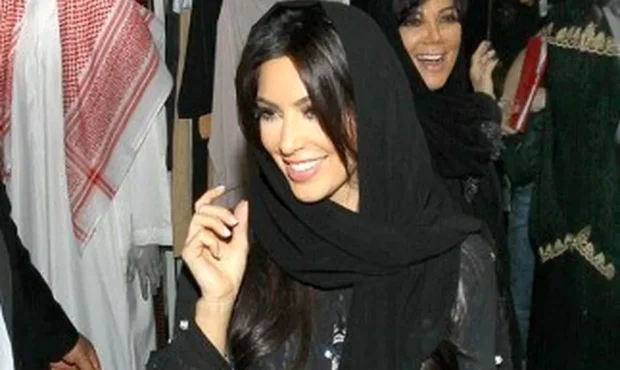 افتتاح فروشگاه کیم کارداشیان در دبی
