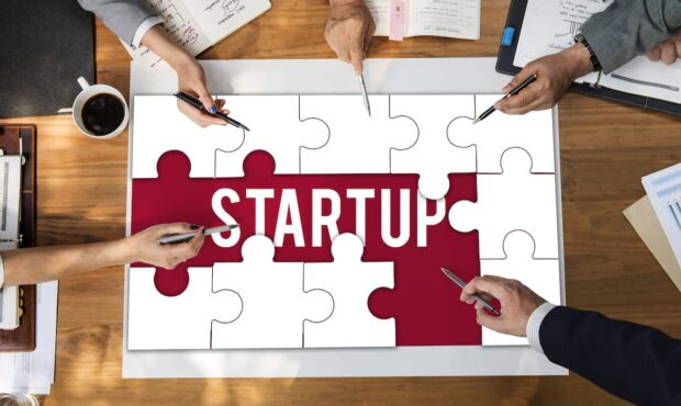 تعلیق ویزای استارتاپ و پرستاری کانادا