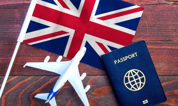 نرخ صدور ویزای انگلیس برای ایرانیها کاهش پیدا کرد نرخ صدور ویزای انگلیس برای ایرانیها کاهش پیدا کرد