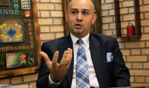 یک تحلیلگر اقتصادی: مدافعان شوک درمانی باید پاسخگوی اتفاقات اخیر باشند