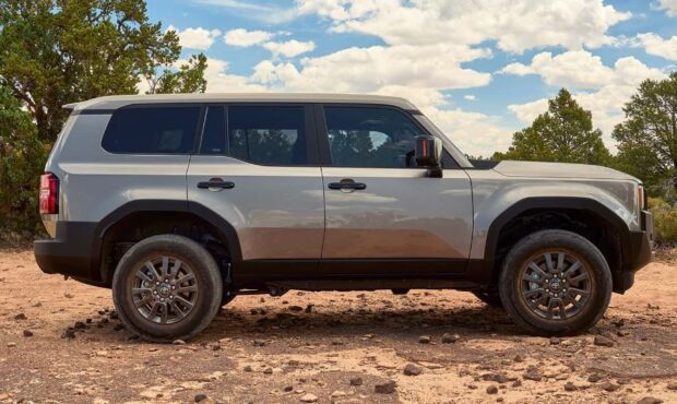 تویوتا پرادو ادونچر به ایران رسید